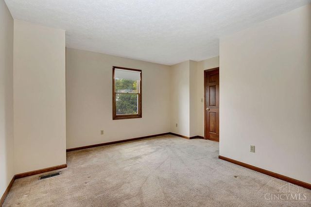 6895 Driftwood Lane, West Chester, OH 45241