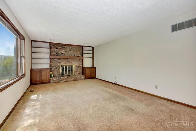 6895 Driftwood Lane, West Chester, OH 45241