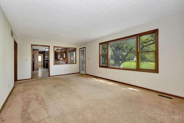 6895 Driftwood Lane, West Chester, OH 45241