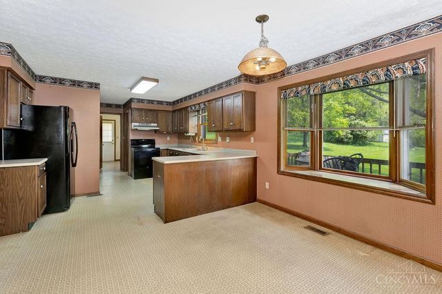 6895 Driftwood Lane, West Chester, OH 45241