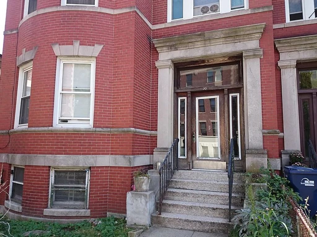 32 Orkney Rd. 1, Boston, MA 02135