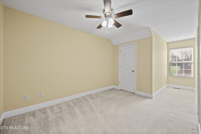 560 Meadow Walk Lane, Lenoir City, TN 37772