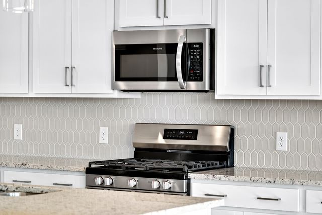 3919 Trinity Woods Rd, Columbia, TN 38401