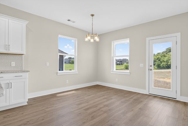 3919 Trinity Woods Rd, Columbia, TN 38401