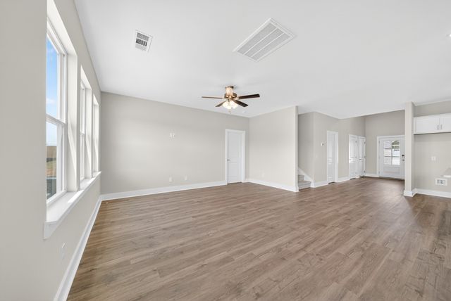 3919 Trinity Woods Rd, Columbia, TN 38401