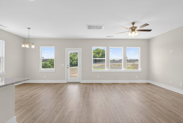 3919 Trinity Woods Rd, Columbia, TN 38401