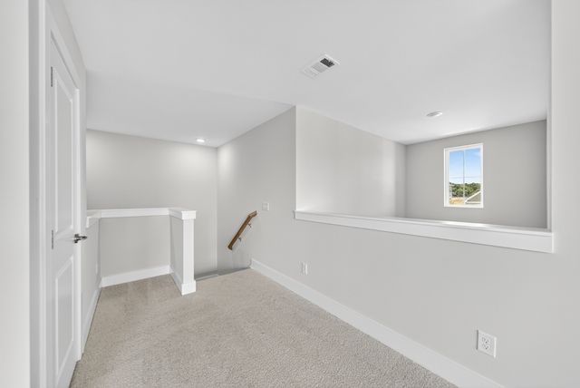 3919 Trinity Woods Rd, Columbia, TN 38401