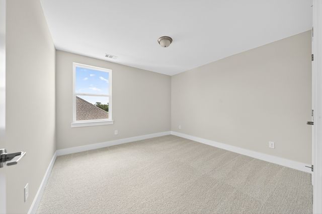 3919 Trinity Woods Rd, Columbia, TN 38401