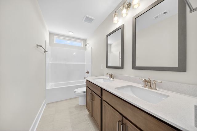 3919 Trinity Woods Rd, Columbia, TN 38401