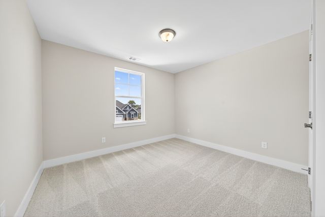 3919 Trinity Woods Rd, Columbia, TN 38401