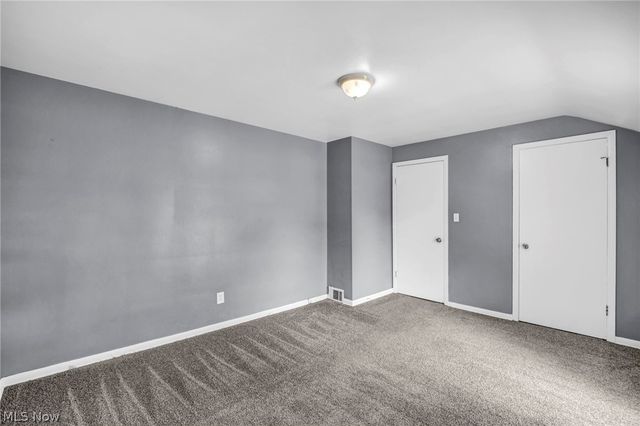 2313 N Taylor Road, Cleveland Heights, OH 44112