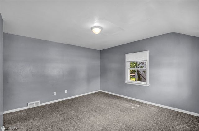 2313 N Taylor Road, Cleveland Heights, OH 44112