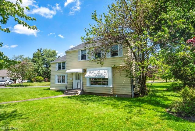 2313 N Taylor Road, Cleveland Heights, OH 44112