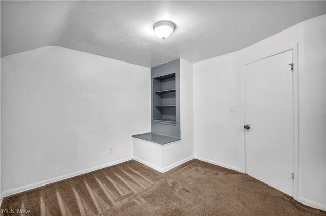 2313 N Taylor Road, Cleveland Heights, OH 44112