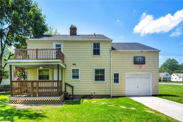 2313 N Taylor Road, Cleveland Heights, OH 44112
