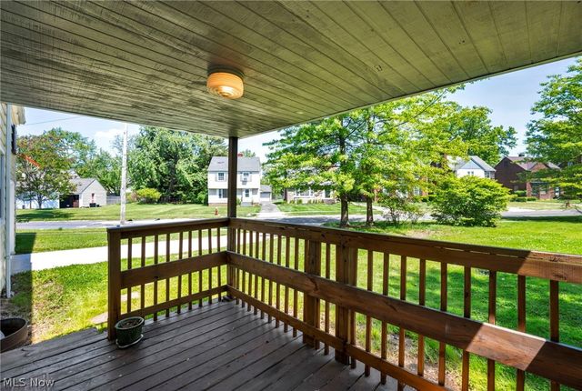 2313 N Taylor Road, Cleveland Heights, OH 44112