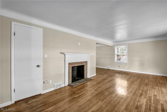 2313 N Taylor Road, Cleveland Heights, OH 44112