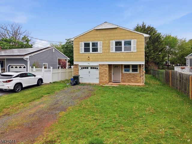 105 Berger St, Franklin Twp., NJ 08873