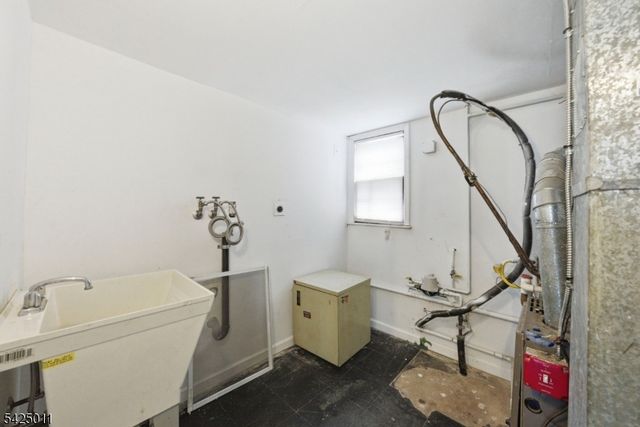 105 Berger St, Franklin Twp., NJ 08873