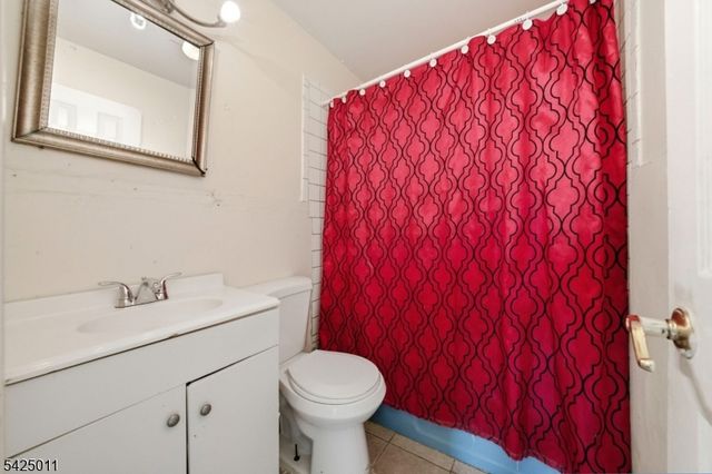 105 Berger St, Franklin Twp., NJ 08873