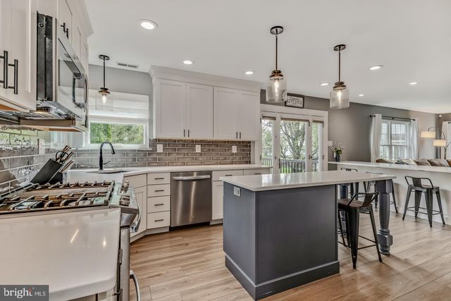 20 ARGYLE LN, Collegeville, PA 19426