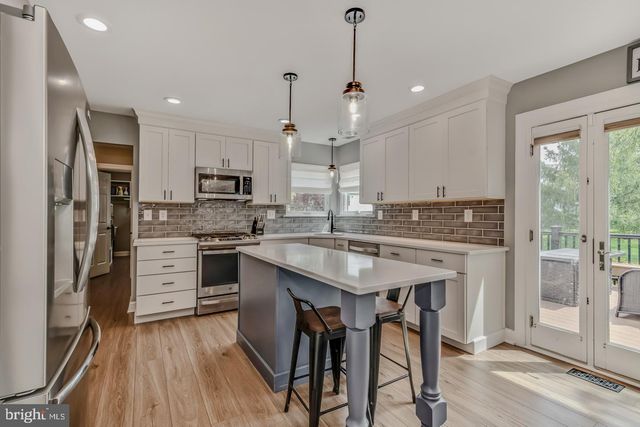 20 ARGYLE LN, Collegeville, PA 19426