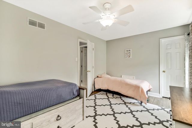 20 ARGYLE LN, Collegeville, PA 19426