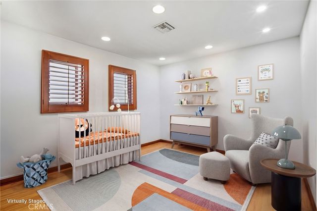 112 Santa Ana Avenue, Long Beach, CA 90803