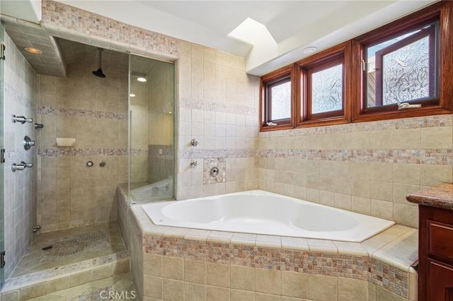112 Santa Ana Avenue, Long Beach, CA 90803