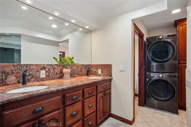 112 Santa Ana Avenue, Long Beach, CA 90803