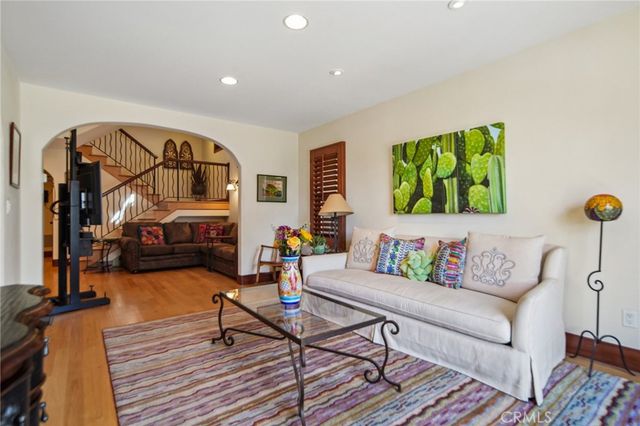 112 Santa Ana Avenue, Long Beach, CA 90803