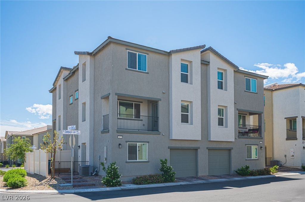 Image 1 of property listing at 2673 Champagne Gold Avenue, North Las Vegas, NV 89086