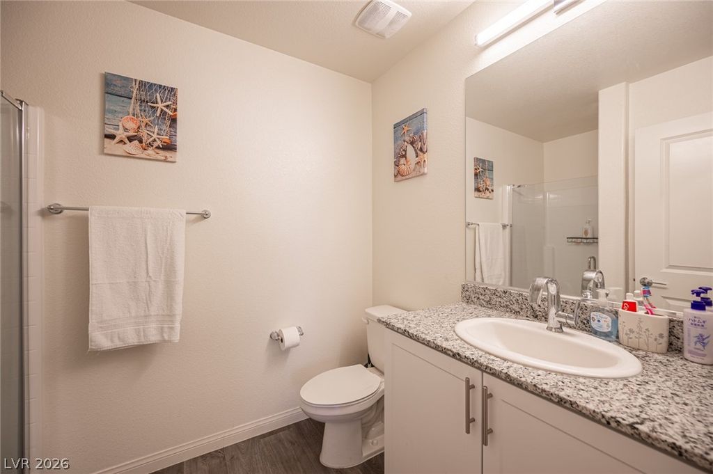 Image 10 of property listing at 2673 Champagne Gold Avenue, North Las Vegas, NV 89086