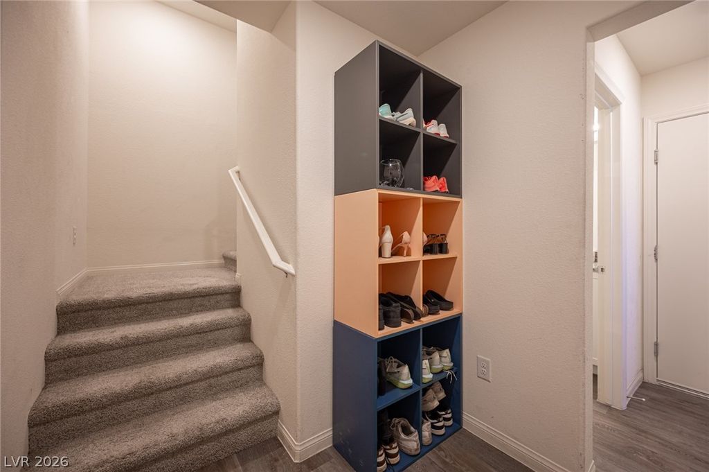 Image 12 of property listing at 2673 Champagne Gold Avenue, North Las Vegas, NV 89086