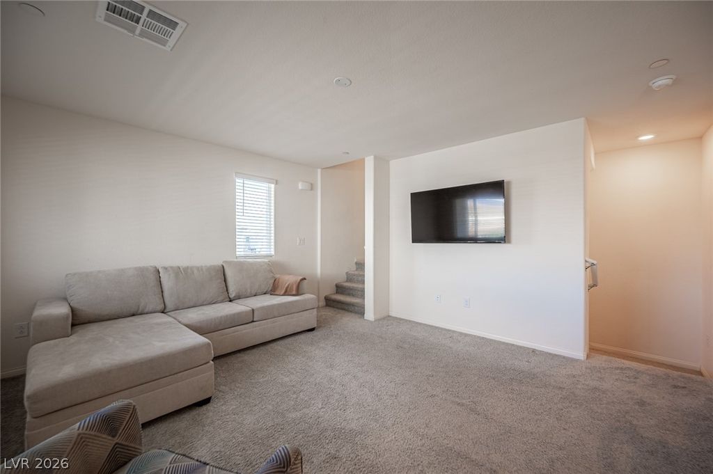 Image 17 of property listing at 2673 Champagne Gold Avenue, North Las Vegas, NV 89086