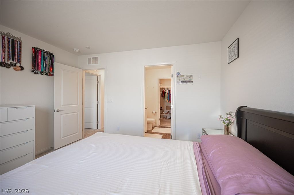 Image 37 of property listing at 2673 Champagne Gold Avenue, North Las Vegas, NV 89086