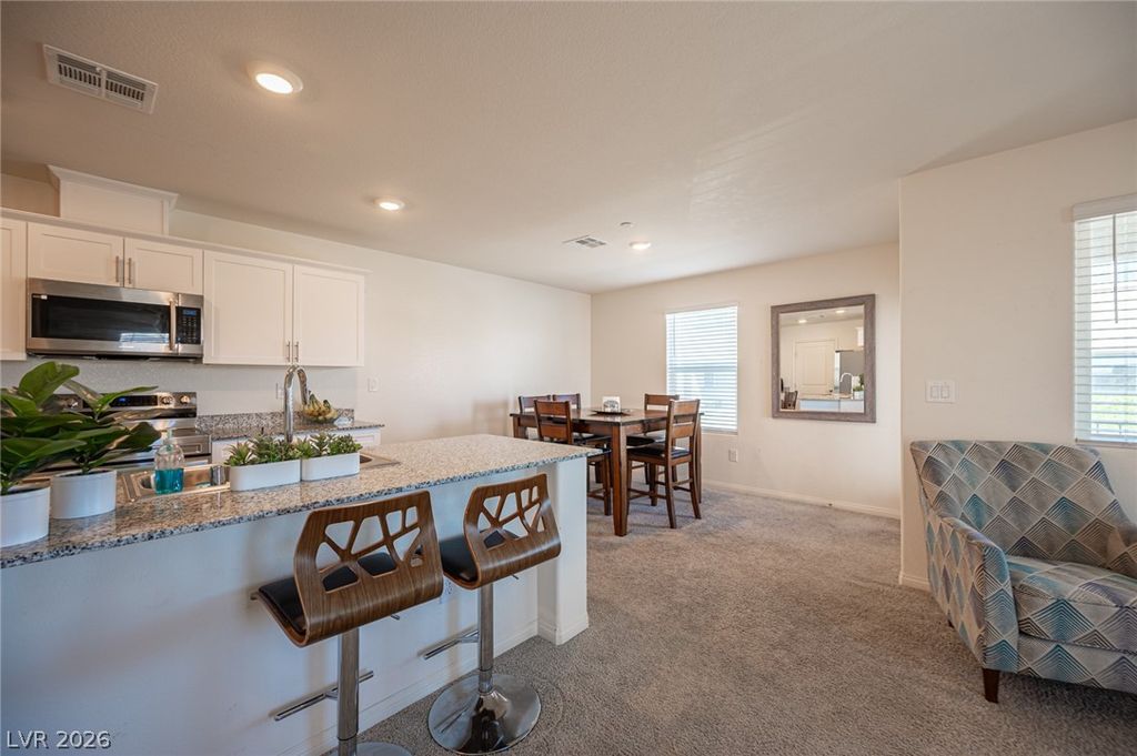 Image 4 of property listing at 2673 Champagne Gold Avenue, North Las Vegas, NV 89086