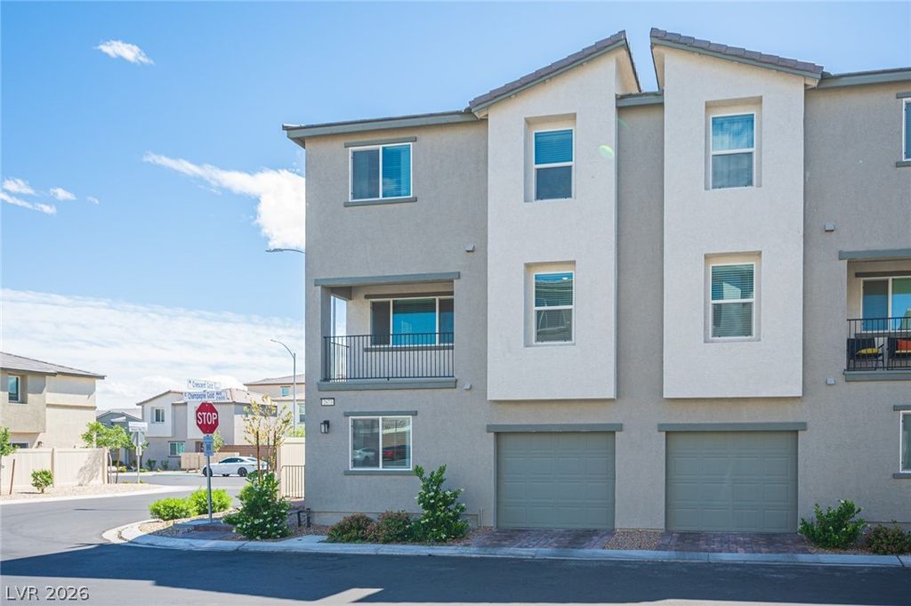 Image 50 of property listing at 2673 Champagne Gold Avenue, North Las Vegas, NV 89086