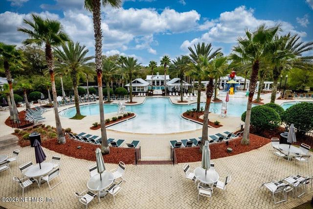 785 OAKLEAF PLANTATION Parkway 914, Orange Park, FL 32065