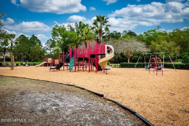 785 OAKLEAF PLANTATION Parkway 914, Orange Park, FL 32065