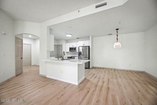 785 OAKLEAF PLANTATION Parkway 914, Orange Park, FL 32065