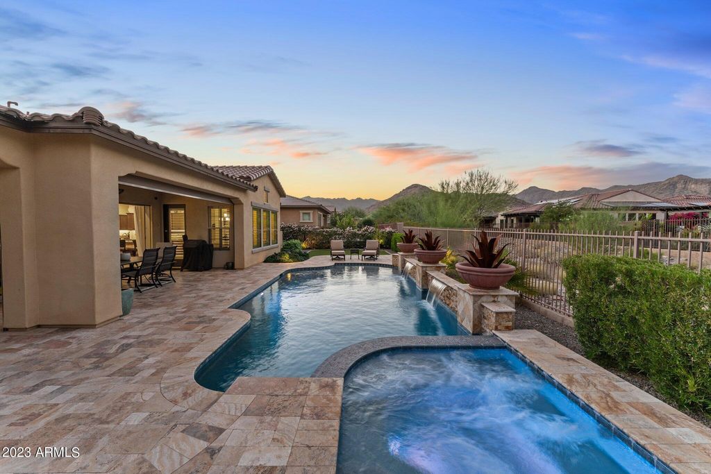 20944 W HILLCREST Boulevard, Buckeye, AZ 85396 — exterior