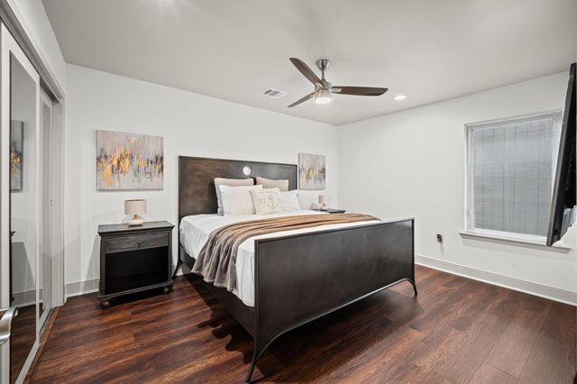4643 Richmond Avenue, Houston, TX 77027