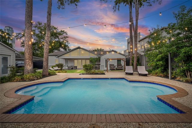 4643 Richmond Avenue, Houston, TX 77027