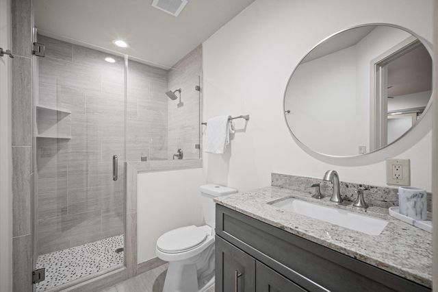 4643 Richmond Avenue, Houston, TX 77027