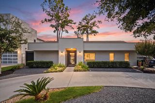 4643 Richmond Avenue, Houston, TX 77027