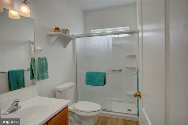 18 LANTERN LN, Shippensburg, PA 17257