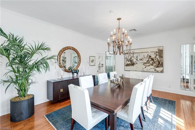 180 Edgemere WAY S, Naples, FL 34105