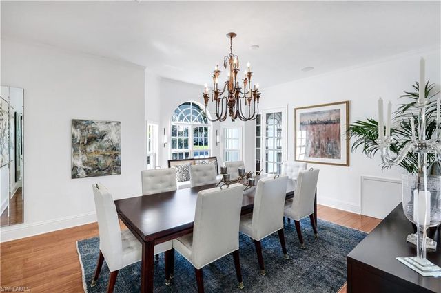 180 Edgemere WAY S, Naples, FL 34105