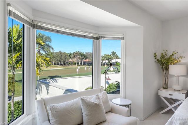 180 Edgemere WAY S, Naples, FL 34105